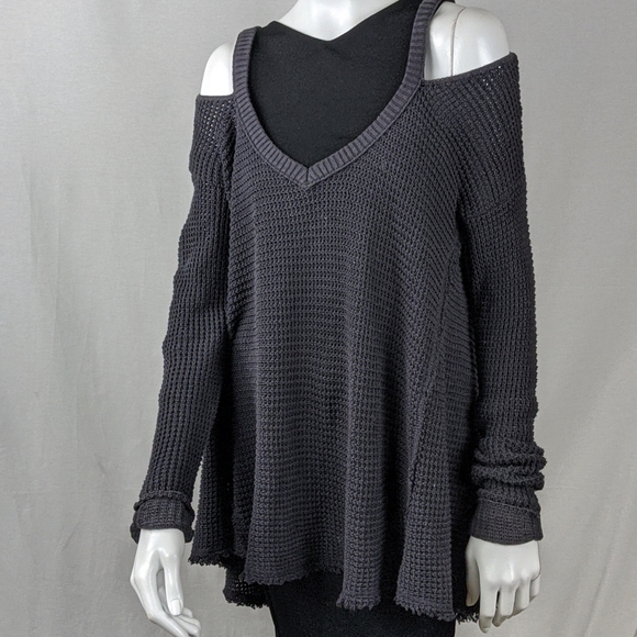 FREE PEOPLE NAVY BLUE COLD SHOULDER TOP - Picture 6 of 7